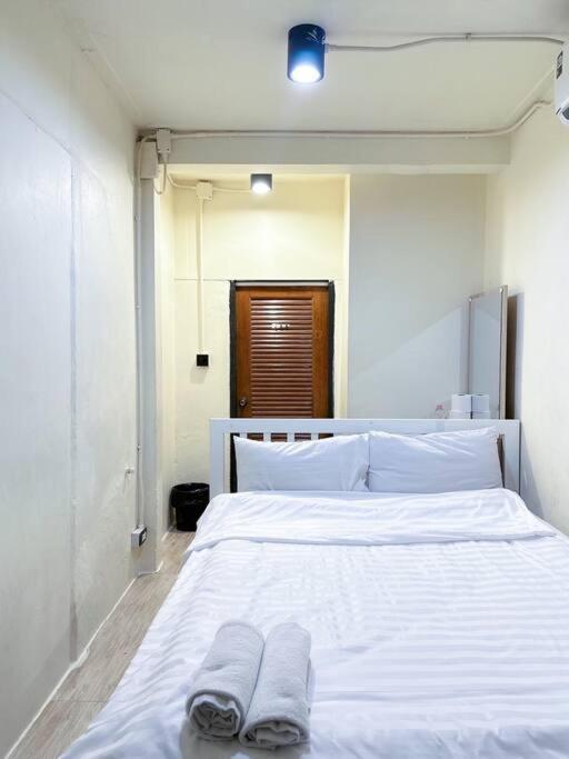 Chubbi5 Room11 Бангкок Экстерьер фото